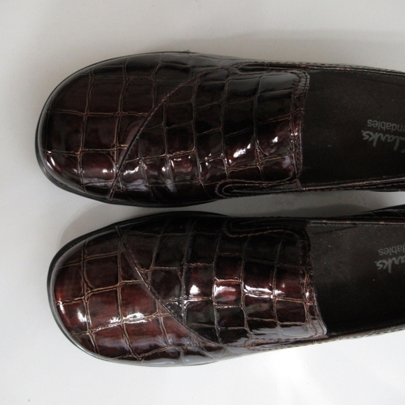 Clarks Bendables Patent Croc Embossed Loafers Shoes 38634 - Picture 11 of 14